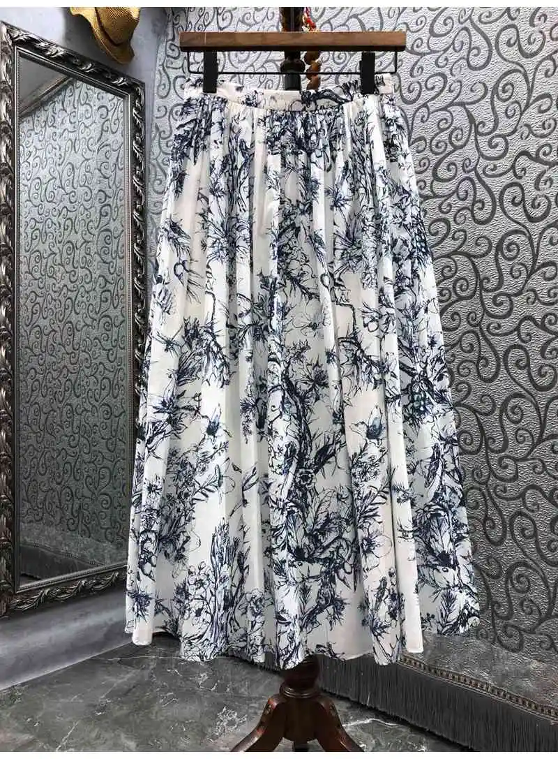 100%Cotton Women's Skirt 2022 Spring Summer Long Skirts High Quality Ladies Vintage Ink Painting Prints Casual Long Maxi Skirts
100%Cotton Women's Skirt 2022 Spring Summer Long Skirts High Quality Ladies Vintage Ink Painting Prints Casual Long Maxi Skirts