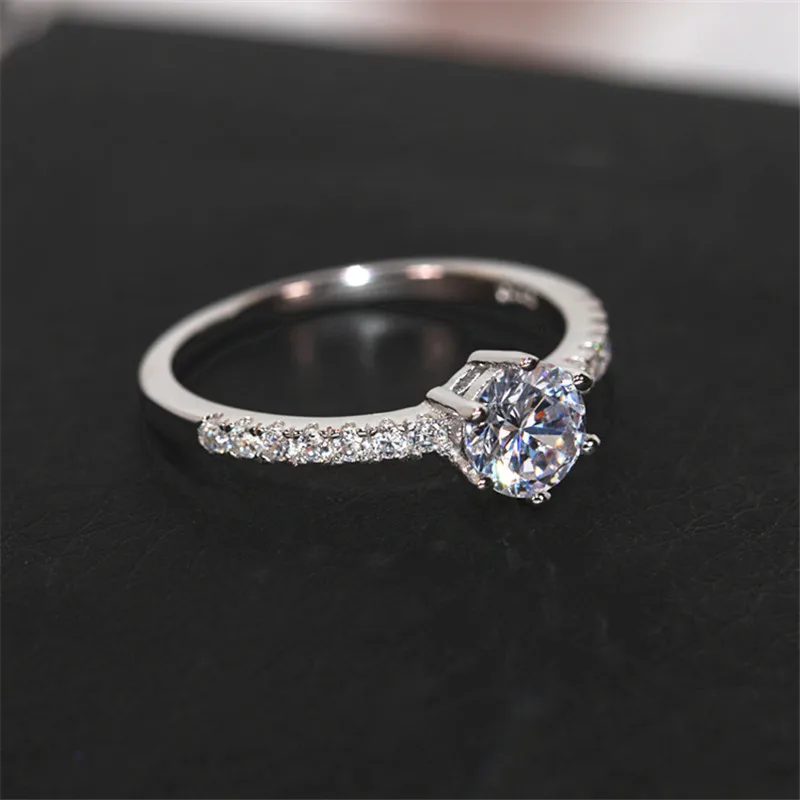 Luxury Female Solitaire Round 5A Zircon Stone Ring 925 Sterling Silver Wedding Band Ring Promise Love Engagement Rings For Women
Luxury Female Solitaire Round 5A Zircon Stone Ring 925 Sterling Silver Wedding Band Ring Promise Love Engagement Rings For Women
