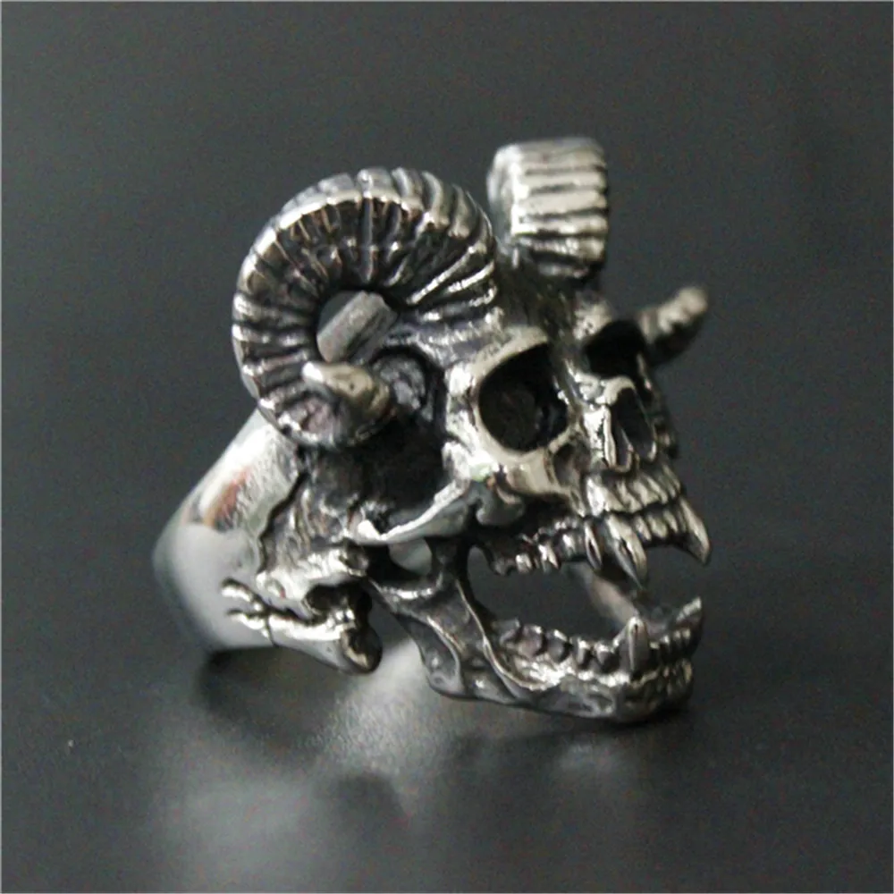 

Vintage Drop Ship Cool Horn Goat Skull Ring 316L Stainless Steel Mens Motorcycles Biker Zombie Vampire Skull Ring Wholesale