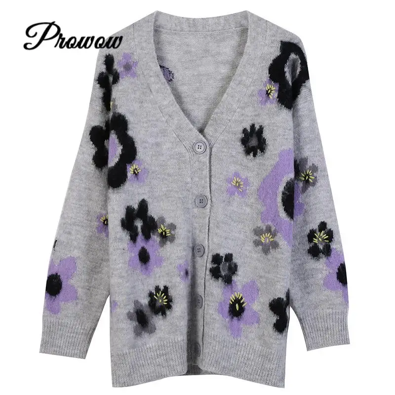 Brand Designer Purple Floral Cardigan Embroidered Sweater Women Autumn Single-breasted V-neck Sweater 2020 Early Autumn New
Brand Designer Purple Floral Cardigan Embroidered Sweater Women Autumn Single-breasted V-neck Sweater 2020 Early Autumn New