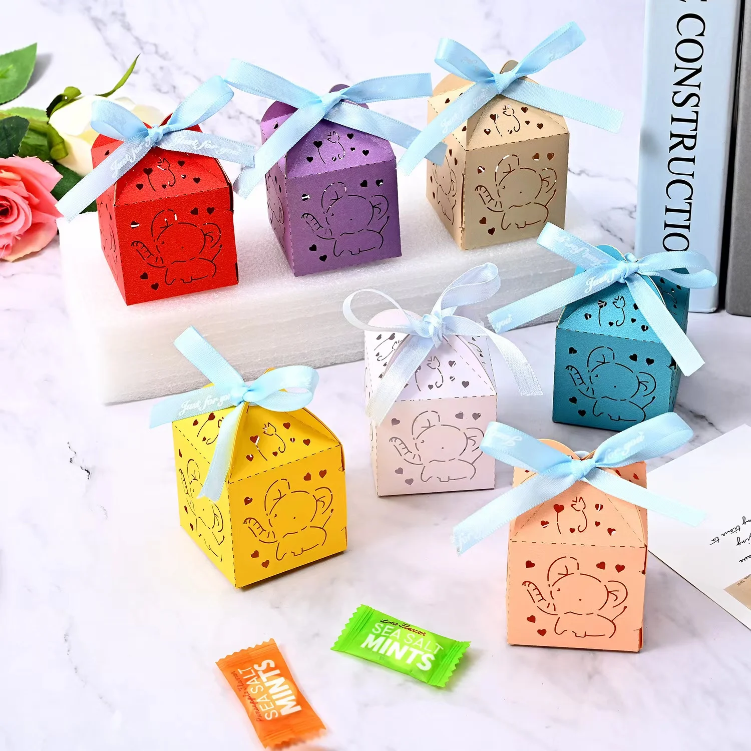 Elephant Laser Cut Wedding Favors Xmas Chocolate Gift Box DIY Hollow Candy Boxes With Ribbon Baby Wedding Party Festival Decor
Elephant Laser Cut Wedding Favors Xmas Chocolate Gift Box DIY Hollow Candy Boxes With Ribbon Baby Wedding Party Festival Decor