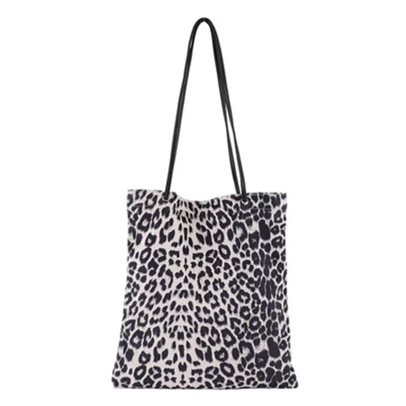 Hot Selling Leopard Print Canvas Bag Women Shoulder Casual Tote Shopping Bag Large Capacity Tote
Hot Selling Leopard Print Canvas Bag Women Shoulder Casual Tote Shopping Bag Large Capacity Tote