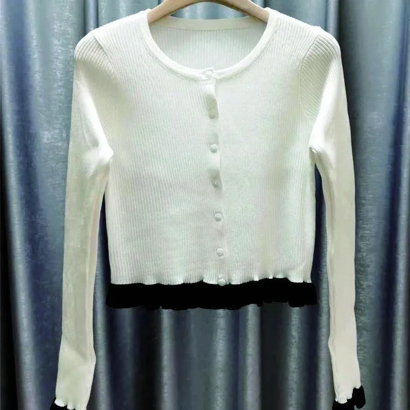Women Pullovers Ruched Ruffles Patchwork O-neck Short Tops Long Sleeve Knitted Sweaters Girls Sweet French Style Casual Female
Women Pullovers Ruched Ruffles Patchwork O-neck Short Tops Long Sleeve Knitted Sweaters Girls Sweet French Style Casual Female