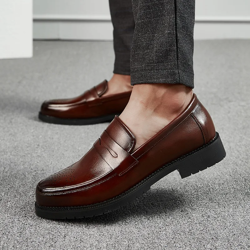 Mens Casual Shoes Fashion Solid Black Shoes Men outdoor Slip On Penny Loafers Male brogue Shoes Casual British style shoes
Mens Casual Shoes Fashion Solid Black Shoes Men outdoor Slip On Penny Loafers Male brogue Shoes Casual British style shoes