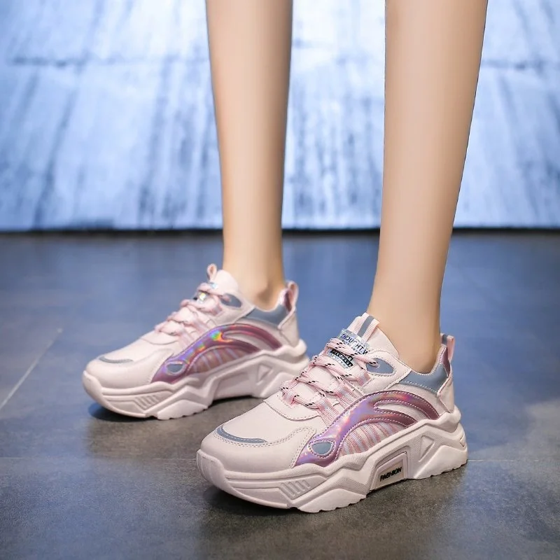 2021 Stitching Color Casuals Height Increasing Female Chunky Ladies Shoes Platform Sneakers Woman Lace Up Running Casual Shoes
2021 Stitching Color Casuals Height Increasing Female Chunky Ladies Shoes Platform Sneakers Woman Lace Up Running Casual Shoes
