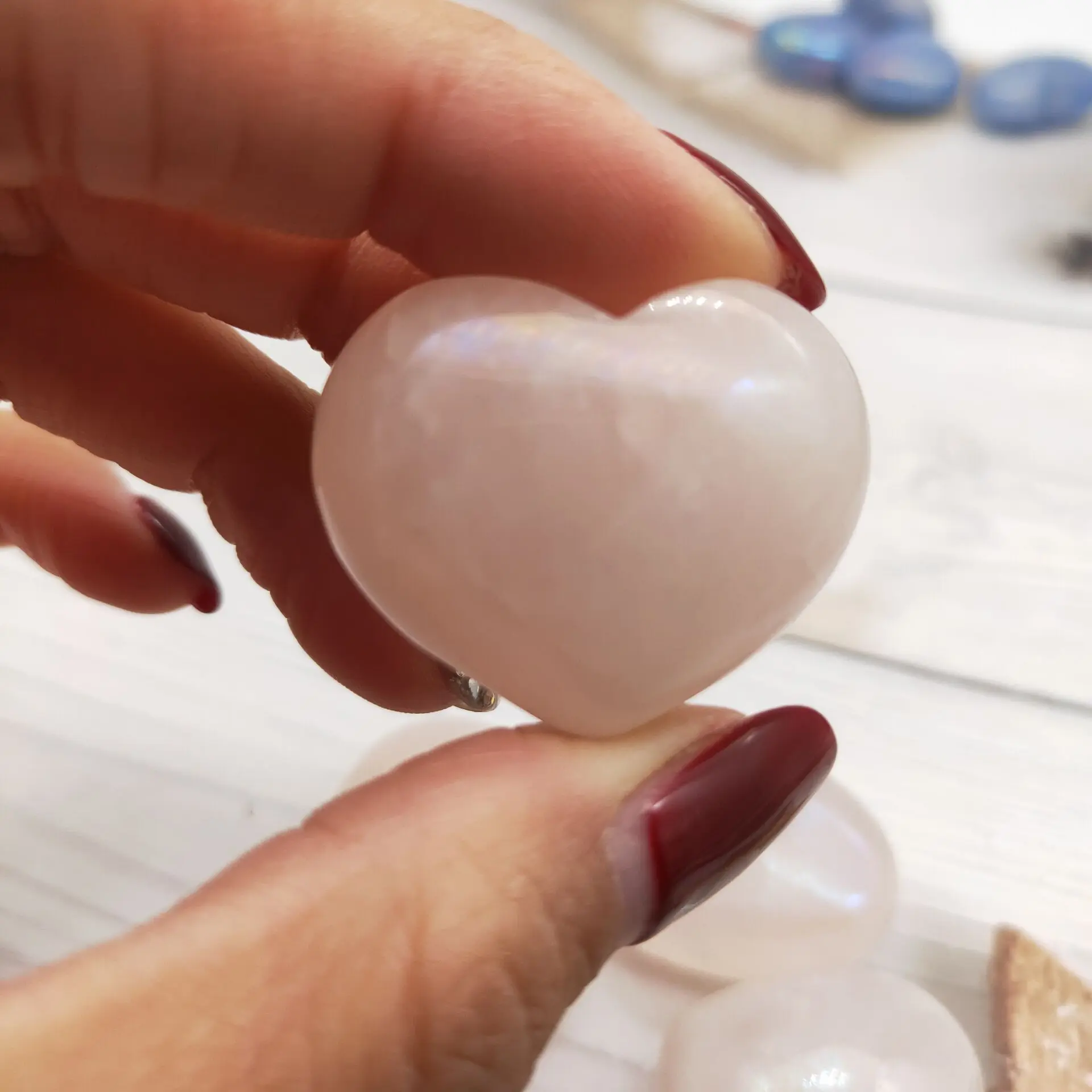 5pcs Natural Crystal Rose Quartz Heart Stone Fashion Simple Home Decor Crafts Reiki Healing Stone For Men Women Love Gems Gift
5pcs Natural Crystal Rose Quartz Heart Stone Fashion Simple Home Decor Crafts Reiki Healing Stone For Men Women Love Gems Gift