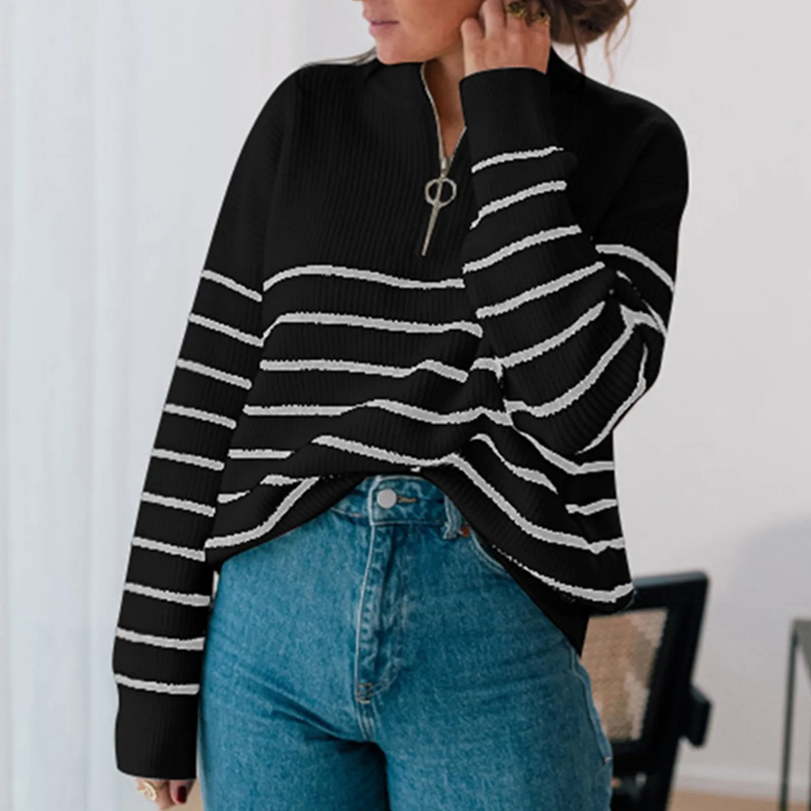 Autumn Zipper Pullovers Sweaters Women Elegant Round Neck Stripe Color Matching Loose Sweater Tops Female Casual Streetwear
Autumn Zipper Pullovers Sweaters Women Elegant Round Neck Stripe Color Matching Loose Sweater Tops Female Casual Streetwear