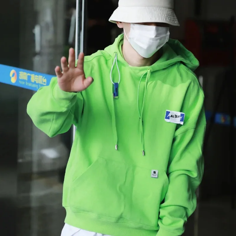 Y2K High Street Sweatshirt 20SS Solid Color Women Men 1:1 Top Quality Sweatshirt Pocket Hoodie Error Pullover Couple Outfit -40
Y2K High Street Sweatshirt 20SS Solid Color Women Men 1:1 Top Quality Sweatshirt Pocket Hoodie Error Pullover Couple Outfit -40