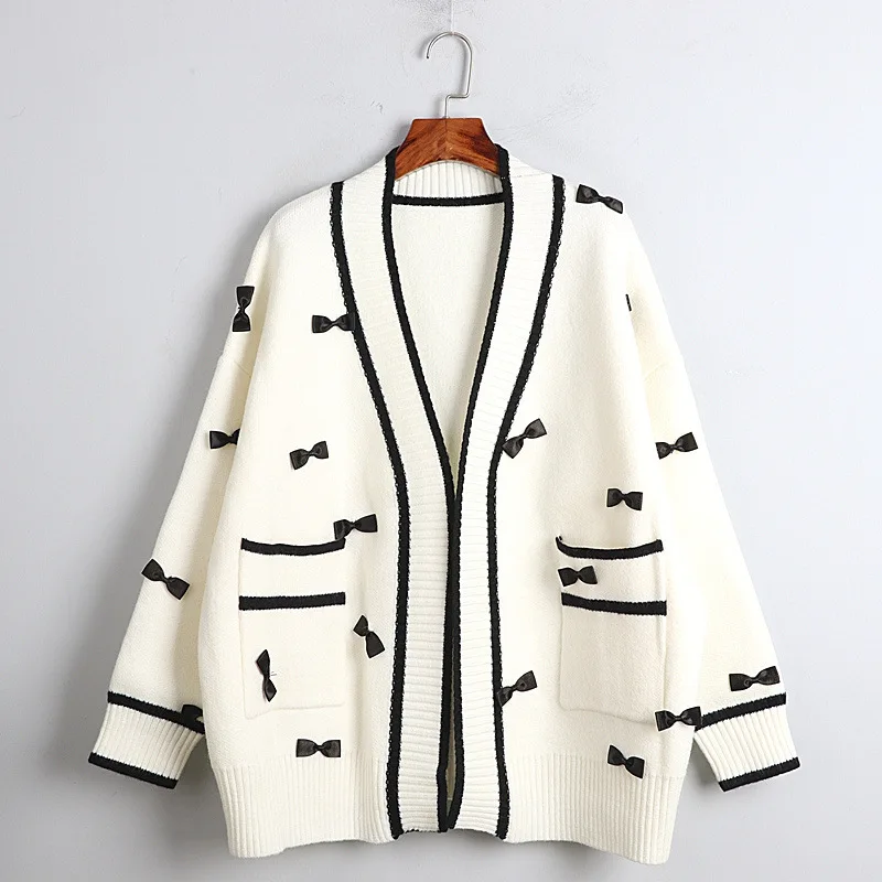 Autumn Winter Sweater Female Cardigan Loose Streetwear Knit Sweater Coat Cute Cartoon Print V Neck knitted cardigan Women Jacket
Autumn Winter Sweater Female Cardigan Loose Streetwear Knit Sweater Coat Cute Cartoon Print V Neck knitted cardigan Women Jacket