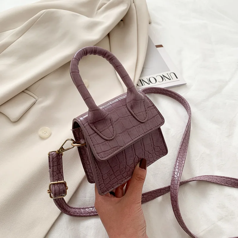 Mini Tote Bag Crocodile Pattern Flip Messenger Crossbody Bag Female Simple Shoulder Bag Small Square Lady Handbag 2020 New
Mini Tote Bag Crocodile Pattern Flip Messenger Crossbody Bag Female Simple Shoulder Bag Small Square Lady Handbag 2020 New