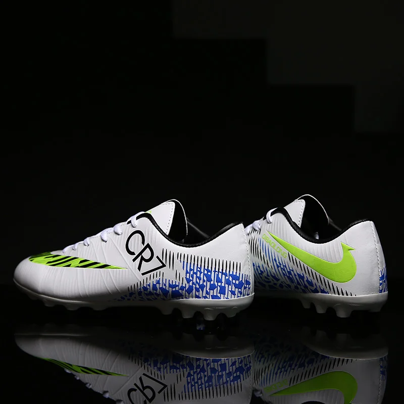 Long Spikes Soccer Shoes Outdoor Training Football Boots Sneakers Ultralight Non-Slip Sport Turf Soccer Cleats Unisex
Long Spikes Soccer Shoes Outdoor Training Football Boots Sneakers Ultralight Non-Slip Sport Turf Soccer Cleats Unisex