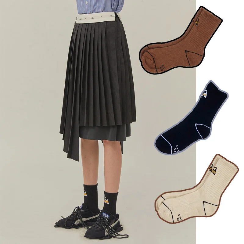 Korean Embroidered Letters Cotton Socks Women's Kawaii Cotton Breathable Sports Female Socks Fashion Sports Fashion Maiden Socks
Korean Embroidered Letters Cotton Socks Women's Kawaii Cotton Breathable Sports Female Socks Fashion Sports Fashion Maiden Socks