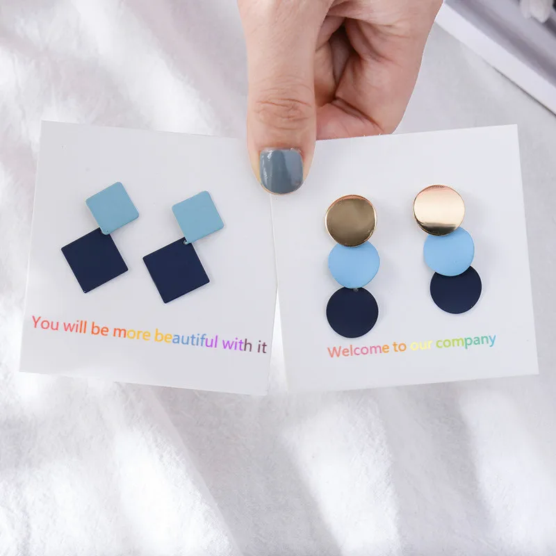 2020 New Fashion Blue Earrings Geometric Round Beautiful Long Earrings Ladies Jewelry 
2020 New Fashion Blue Earrings Geometric Round Beautiful Long Earrings Ladies Jewelry
