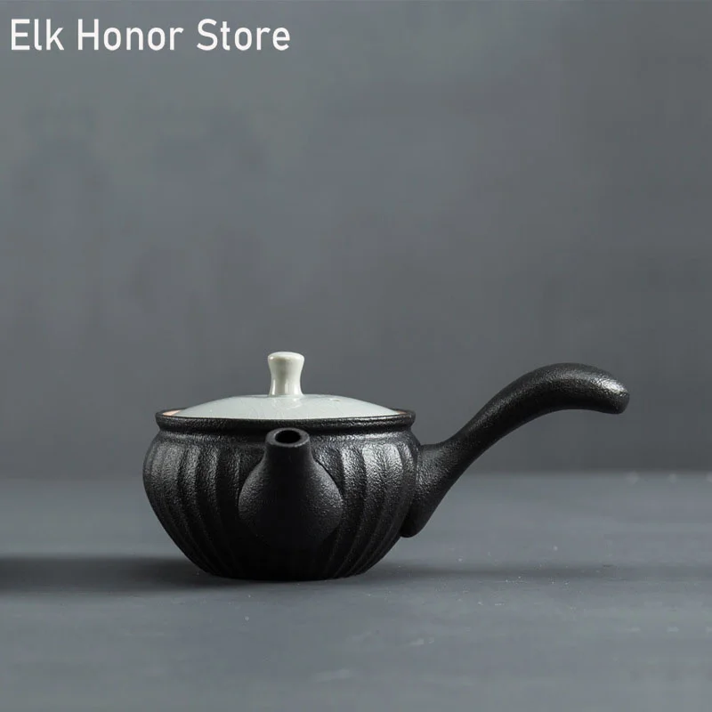 130ml Japanese Style Coarse Pottery Black Pottery Personal Handmade Make A Teapot Make Tieguanyin Teakettle Strainers Filter
130ml Japanese Style Coarse Pottery Black Pottery Personal Handmade Make A Teapot Make Tieguanyin Teakettle Strainers Filter