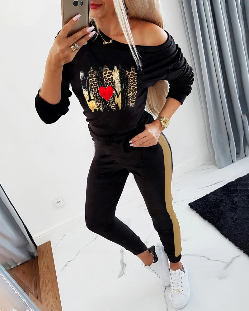 2022 y2k Tracksuit Women Set Love Print Asymmetry Neck 2 Pieces Slim Fit Black Top And Long Pant Suit Lady Matching Suit
2022 y2k Tracksuit Women Set Love Print Asymmetry Neck 2 Pieces Slim Fit Black Top And Long Pant Suit Lady Matching Suit