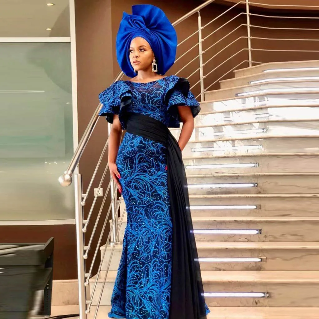 Royal Blue Evenign Dresses Short Sleeves Sequined Lace African Women Mermaid Prom Dress Side Train Aso Ebi Party Gowns
Royal Blue Evenign Dresses Short Sleeves Sequined Lace African Women Mermaid Prom Dress Side Train Aso Ebi Party Gowns