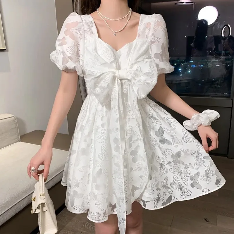 French Vintage Mini Dress Women Casual Fariy Bow Lace Elegant One Piece Dress Korean Evening Party Dress Female 2021 Summer Lace
French Vintage Mini Dress Women Casual Fariy Bow Lace Elegant One Piece Dress Korean Evening Party Dress Female 2021 Summer Lace