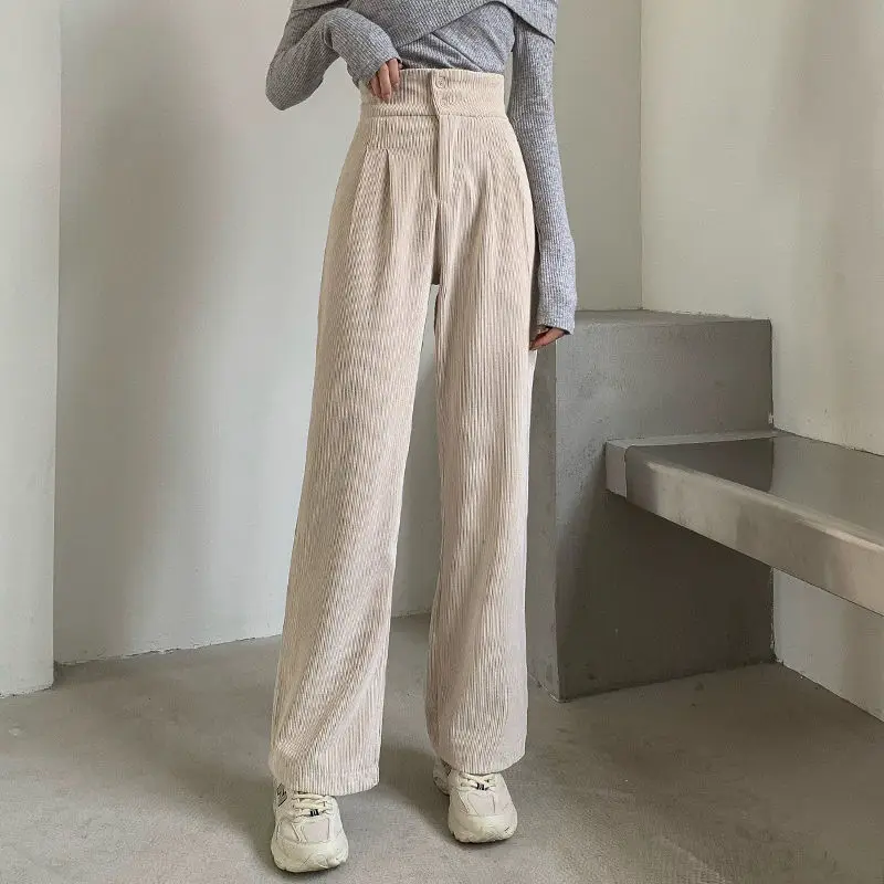 Модные женские вельветовые длинные брюки с высокой талией и двойной пуговицей свободные женские прямые брюки повседневные брюки женские б...
Модные женские вельветовые длинные брюки с высокой талией и двойной пуговицей свободные женские прямые брюки повседневные брюки женские б...