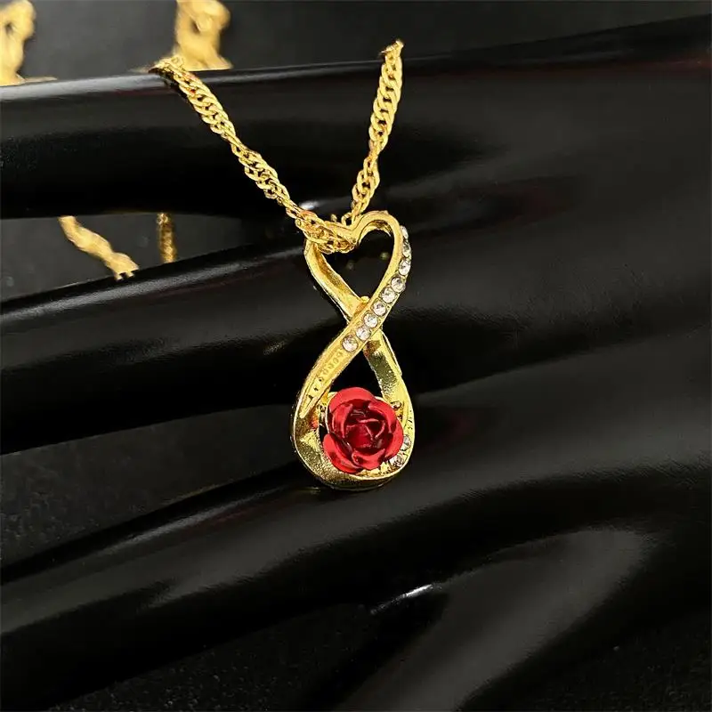 New Creative Rose Inlaid Zircon Necklace Women's Cute Heart-shaped Twisted Flower Necklace Engagement Wedding Fashion Jewelry
New Creative Rose Inlaid Zircon Necklace Women's Cute Heart-shaped Twisted Flower Necklace Engagement Wedding Fashion Jewelry