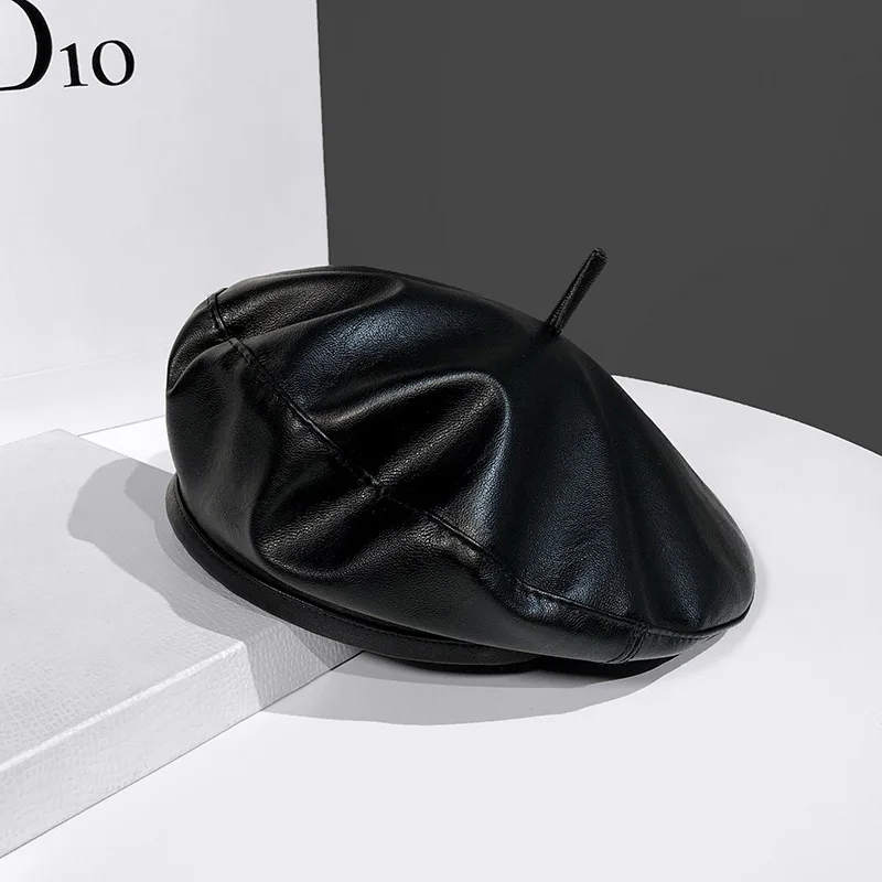 Solid Black Leather Novelty Beret Female Summer British Painter Hat Korean Sweet And Cute Style Beret Hat Wholesale
Solid Black Leather Novelty Beret Female Summer British Painter Hat Korean Sweet And Cute Style Beret Hat Wholesale