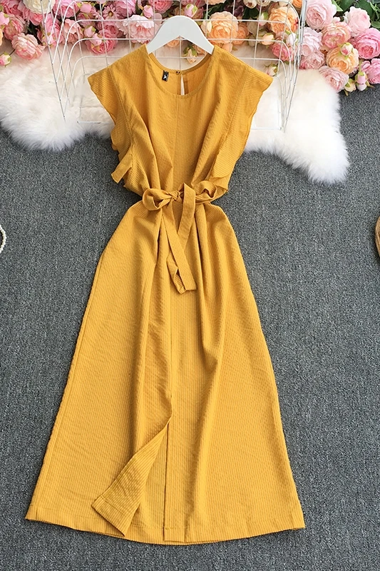 2021 New Summer Temperament O-neck flying sleeve Dress high waist pleated lace up waist solid mid-length A-line Dress 
2021 New Summer Temperament O-neck flying sleeve Dress high waist pleated lace up waist solid mid-length A-line Dress