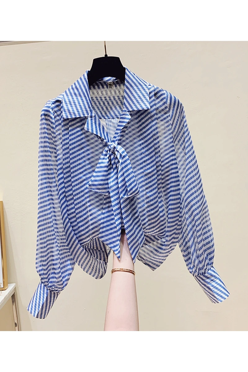2021 Spring/Summer French Striped Chiffon Shirt Women High-End Elegant Lapel Long Sleeve Blouse Thin Slim Top Blusas De Mujer 
2021 Spring/Summer French Striped Chiffon Shirt Women High-End Elegant Lapel Long Sleeve Blouse Thin Slim Top Blusas De Mujer