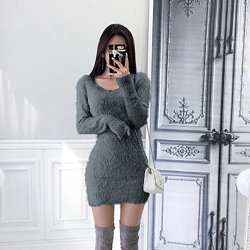 2020 Autumn New Fashion V-Neck Long Sleeve Slim High Elasticity Knitted Dress Korean Style Women Solid Mini Bodycon Dresses
2020 Autumn New Fashion V-Neck Long Sleeve Slim High Elasticity Knitted Dress Korean Style Women Solid Mini Bodycon Dresses