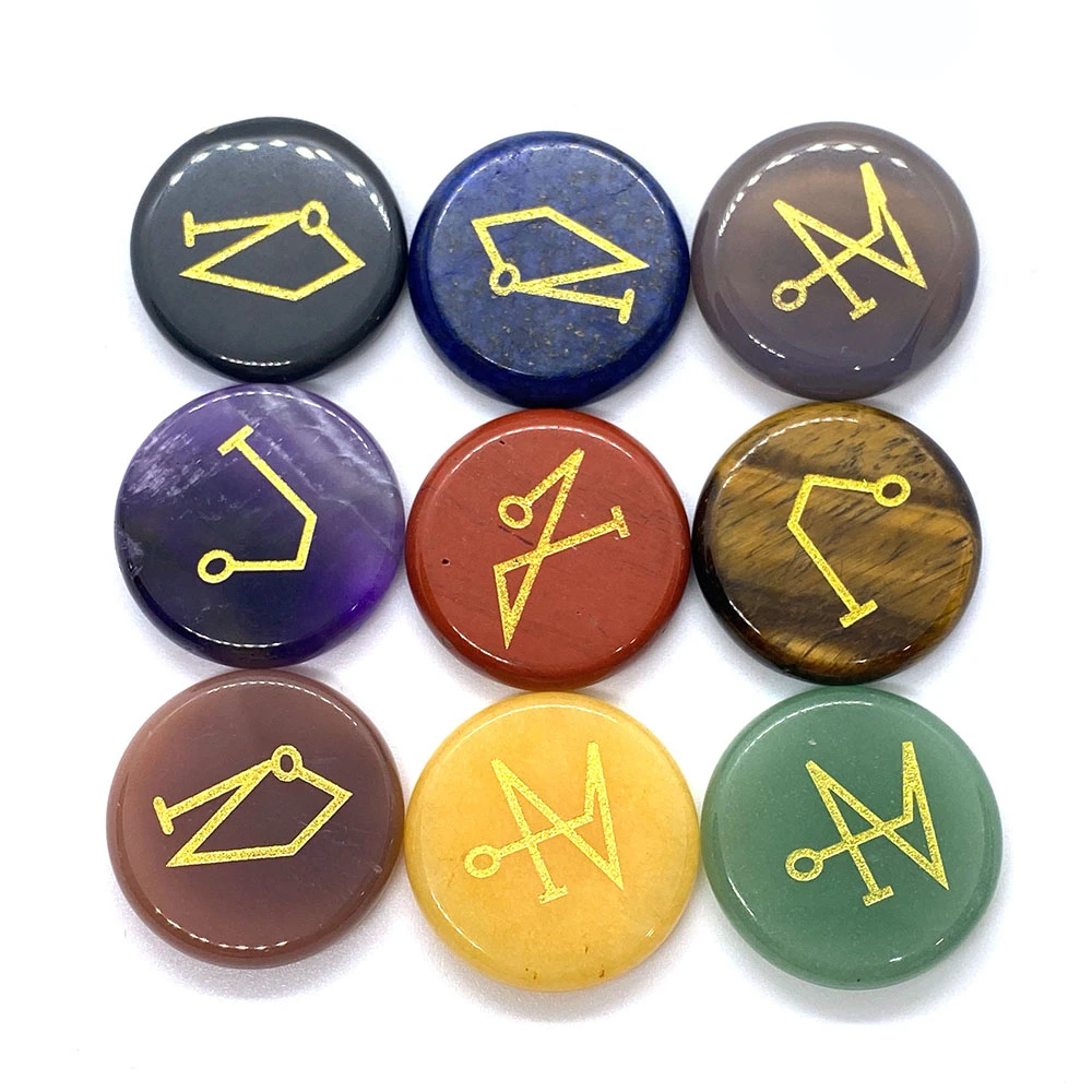 4 Pieces/set Chakra Stone Amethyst Lapis Lazuli Carved Symbols Round Polished Aura Stone Natural Crystal Divination Stone 25mm 
4 Pieces/set Chakra Stone Amethyst Lapis Lazuli Carved Symbols Round Polished Aura Stone Natural Crystal Divination Stone 25mm