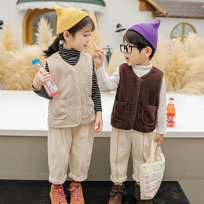 Children's Fleece Vest Warm Sleeveless Jackets Winter Girls Boys Polar Fleece Thickened Waistcoat Kids Pink Coat Clothes 2-8 Yrs
Children's Fleece Vest Warm Sleeveless Jackets Winter Girls Boys Polar Fleece Thickened Waistcoat Kids Pink Coat Clothes 2-8 Yrs