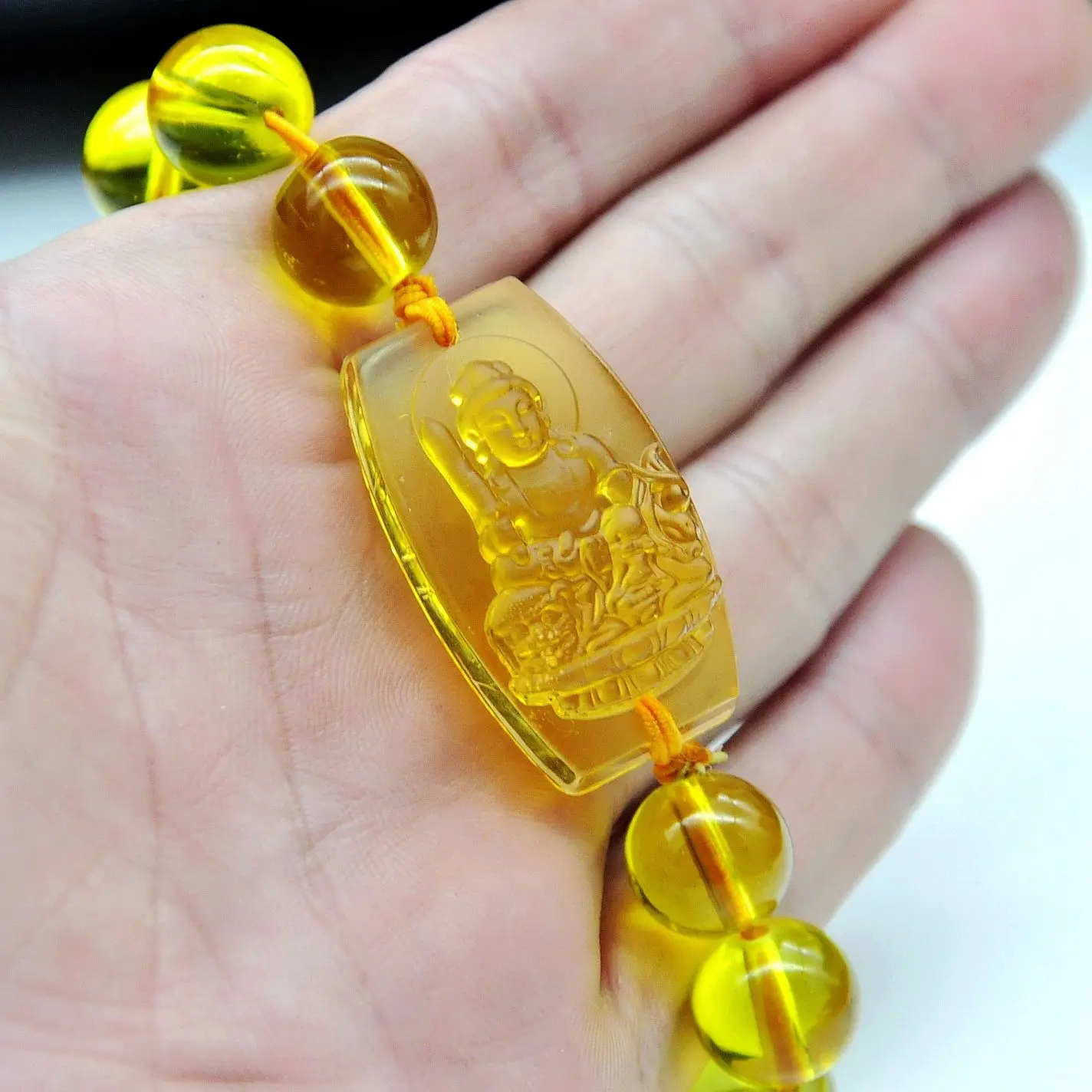 Natural Crystal Stone Bracelets Buddha Pattern Beaded Yellow Stone Bracelet Women Carved Bangle Men Jewelry
Natural Crystal Stone Bracelets Buddha Pattern Beaded Yellow Stone Bracelet Women Carved Bangle Men Jewelry