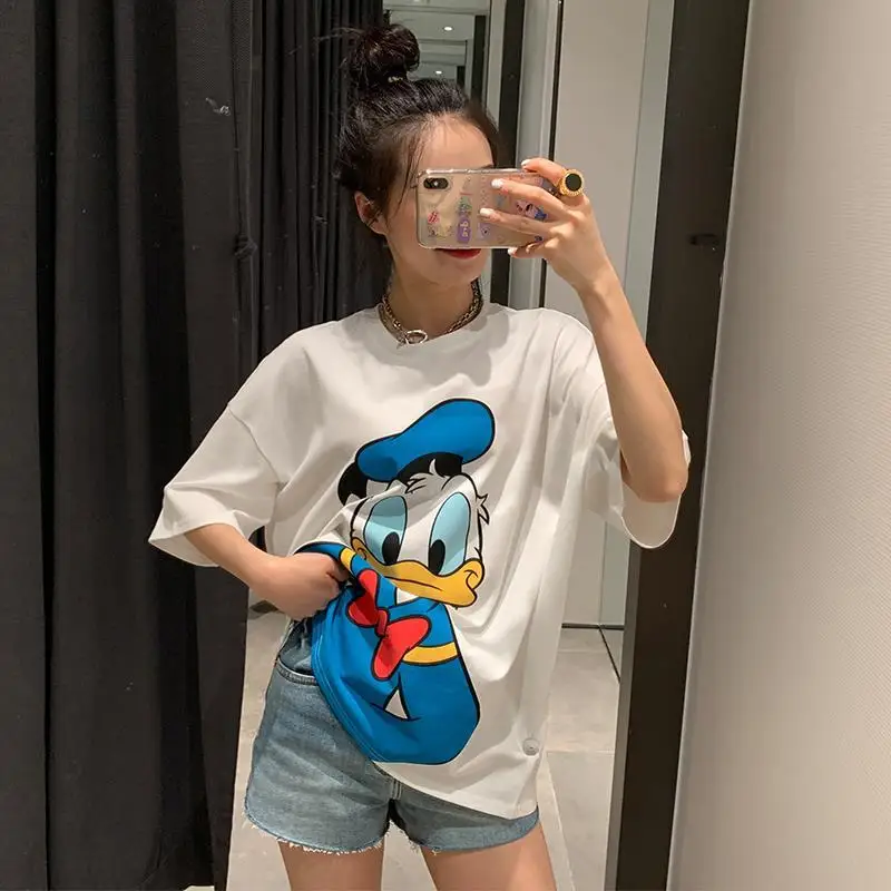 Disney's new early spring loose-fitting Korean sportswear cartoon Donald Duck short-sleeved T-shirt women's wear
Disney's new early spring loose-fitting Korean sportswear cartoon Donald Duck short-sleeved T-shirt women's wear