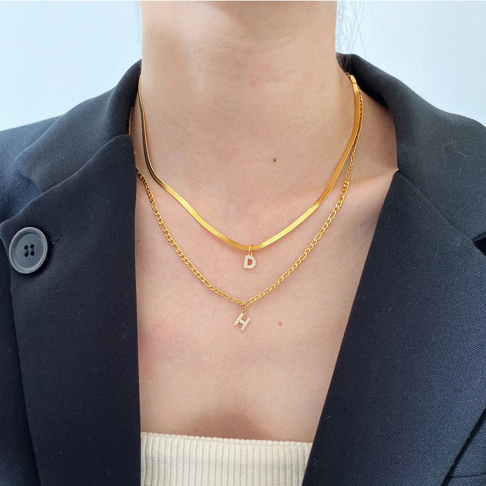 

Women's Layered Initial Necklaces, Flat Snake Herringbone Figaro Chain Choker,A-Z 26 Alphabets Girls Party Street Collar Jewelry