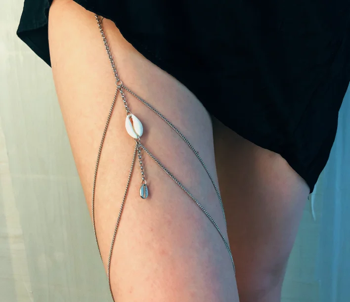 NEW Rhinestones Leg Thigh Chain Shiny Women Sexy Body Chain Leg Thigh Harness Jewelry Shell Beach Multi Layers Gold Color Chains
NEW Rhinestones Leg Thigh Chain Shiny Women Sexy Body Chain Leg Thigh Harness Jewelry Shell Beach Multi Layers Gold Color Chains