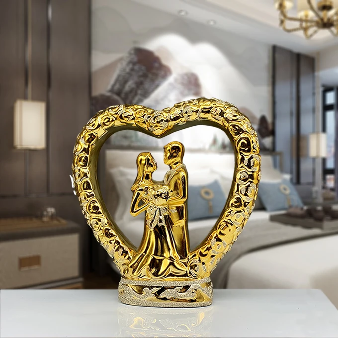 European Heart-shaped Couple Ceramic Sculpture Home Livingroom Desktop Accessories Crafts TV Cabinet Hotel Figurines Decoration
European Heart-shaped Couple Ceramic Sculpture Home Livingroom Desktop Accessories Crafts TV Cabinet Hotel Figurines Decoration