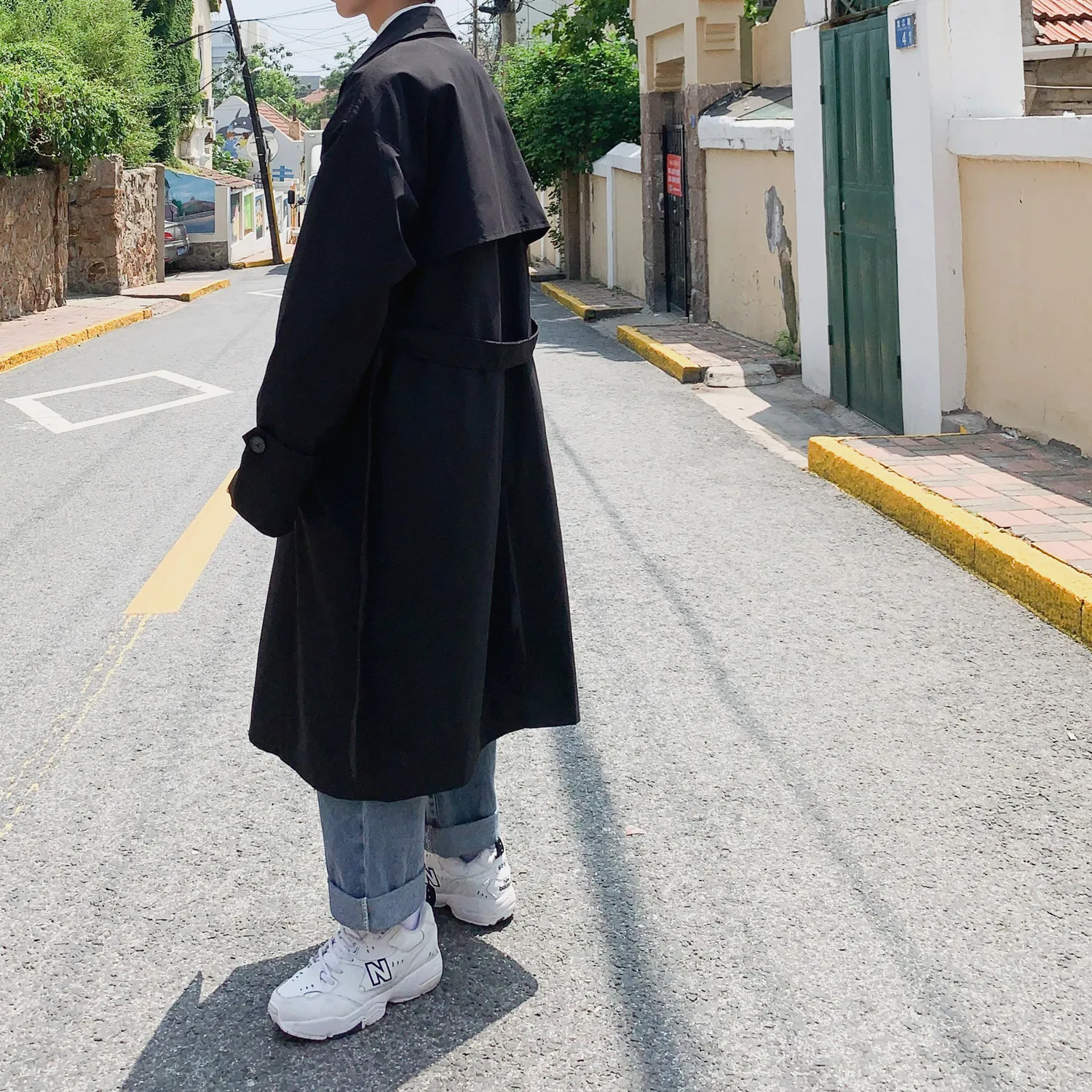 2021 Trench Coat Mens Overcoat Casual Slim Fit Windbreak Plus Size Solid Long Coat Men Fashion Spring Jacket Homme Handsome Men
2021 Trench Coat Mens Overcoat Casual Slim Fit Windbreak Plus Size Solid Long Coat Men Fashion Spring Jacket Homme Handsome Men