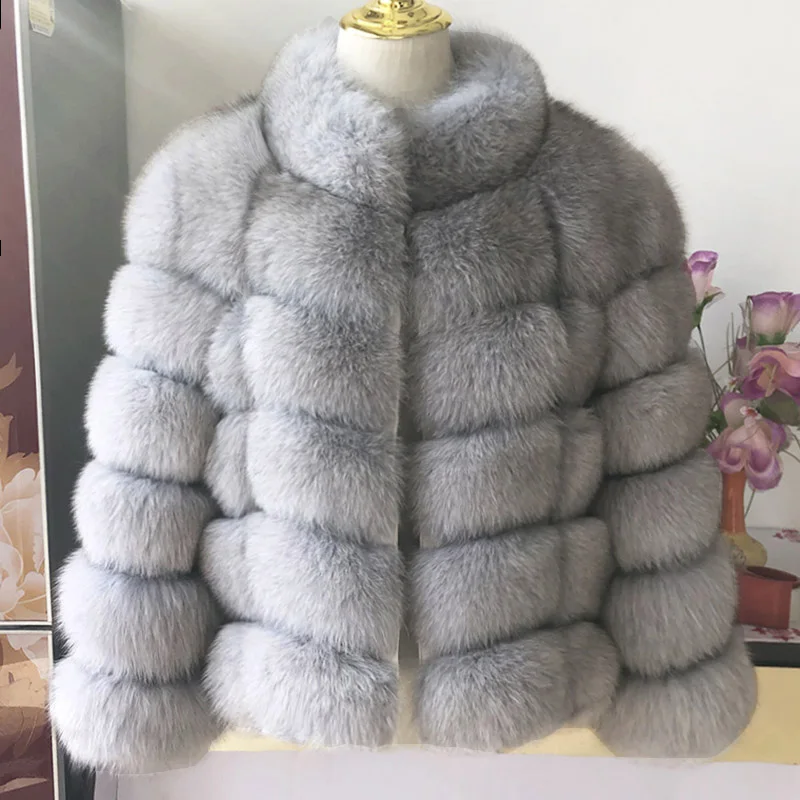 100% true fur coat Women's warm and stylish natural fox fur jacket vest Stand collar long sleeve leather coat Natural fur coats
100% true fur coat Women's warm and stylish natural fox fur jacket vest Stand collar long sleeve leather coat Natural fur coats