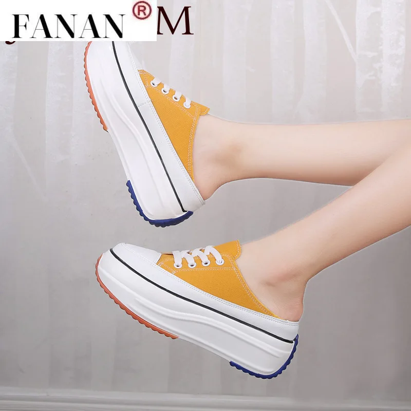 JUNSRM Summer new half slippers Baotou without heel inside increase women's sneakers outdoor canvas walking shoes woman Female 
JUNSRM Summer new half slippers Baotou without heel inside increase women's sneakers outdoor canvas walking shoes woman Female