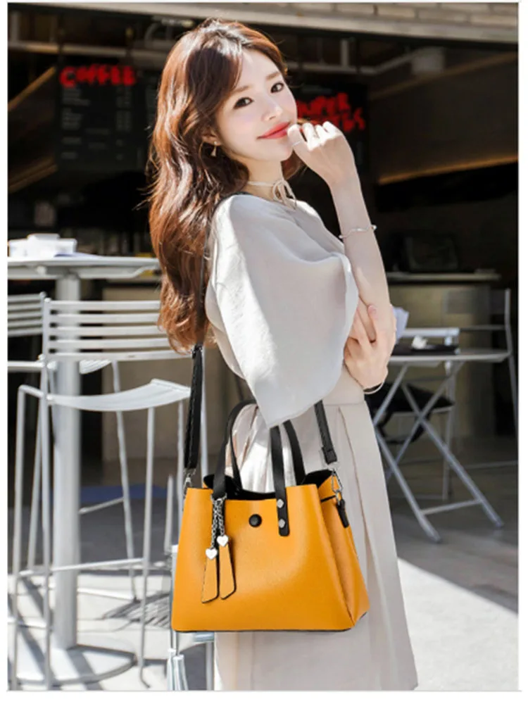 Women Leather Handbag 2021 Casual Crossbody Bag Yellow Bags Ladies Designer Handbags High Quality Shoulder Bags
Women Leather Handbag 2021 Casual Crossbody Bag Yellow Bags Ladies Designer Handbags High Quality Shoulder Bags