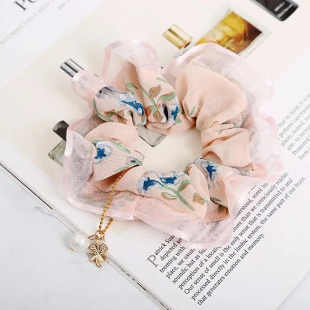 New Large Pearl Intestine Ring Head Rope Elastic Hair Ring Female Cloth Art Leaf Hair Ring Headdress Scarf Elastic Hair Bands
New Large Pearl Intestine Ring Head Rope Elastic Hair Ring Female Cloth Art Leaf Hair Ring Headdress Scarf Elastic Hair Bands