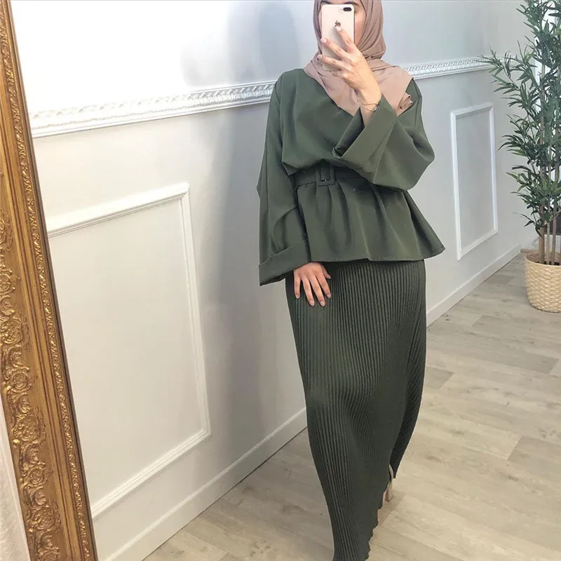 Elegant Muslim Fashion Abaya Two Pieces High Demand Dress Blackout Islamic Clothing Sets Women's Abaya Long Stretch Prayer
Elegant Muslim Fashion Abaya Two Pieces High Demand Dress Blackout Islamic Clothing Sets Women's Abaya Long Stretch Prayer