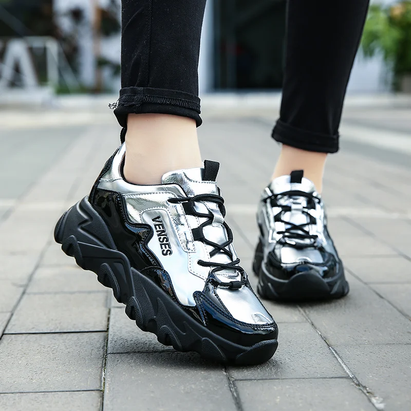 Women's Spring Autumn Leather Larger Size Casual Sport Shoes Increased Thick Bottom Color Matching Lace Up Non Slip Daddy Shoes
Women's Spring Autumn Leather Larger Size Casual Sport Shoes Increased Thick Bottom Color Matching Lace Up Non Slip Daddy Shoes