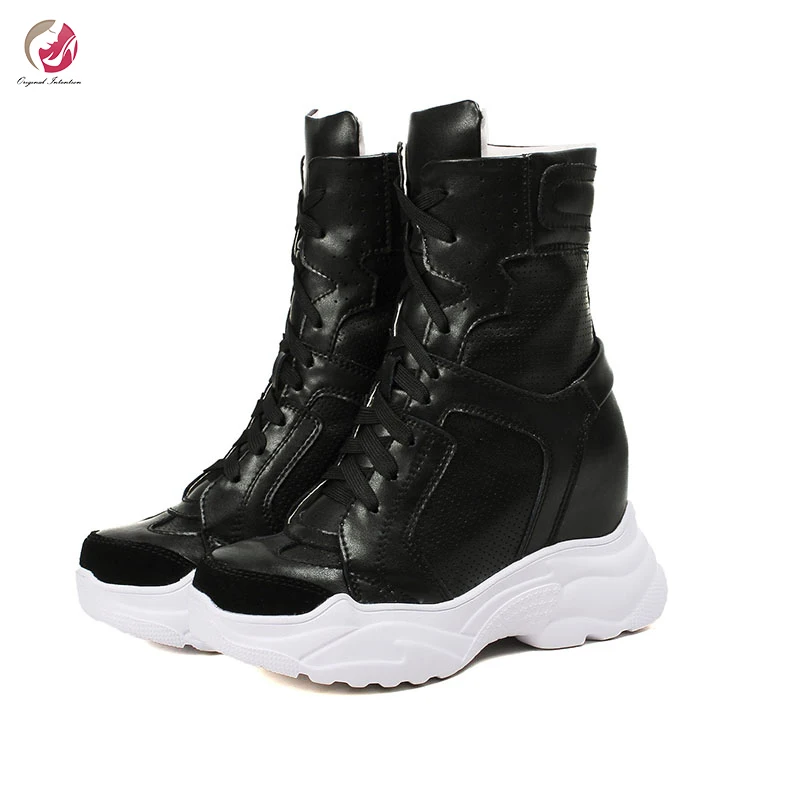 Оригинальные модные высококачественные ботильоны из натуральной кожи; цвет черный, белый; женские ботинки на высокой танкетке с перекрестн... 
Оригинальные модные высококачественные ботильоны из натуральной кожи; цвет черный, белый; женские ботинки на высокой танкетке с перекрестн...