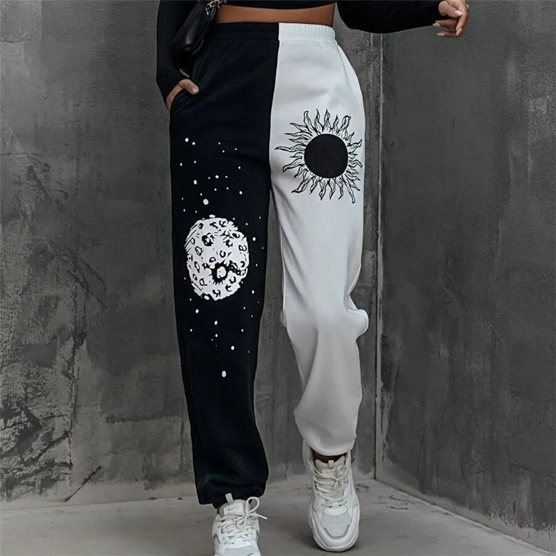 2021 Autumn Winter Pants Harajuku Elastic Waist Pocket Side Sun Moon Graphic Print Colorblock Punk Trousers Women's Clothing
2021 Autumn Winter Pants Harajuku Elastic Waist Pocket Side Sun Moon Graphic Print Colorblock Punk Trousers Women's Clothing