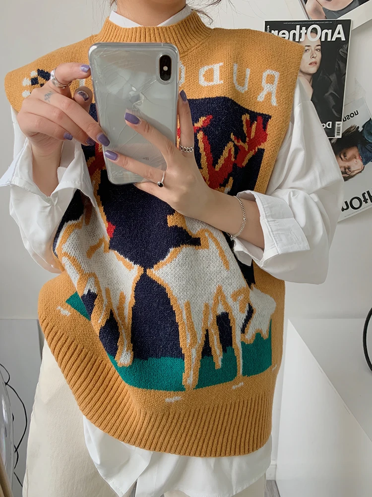 Autumn and Winter Fashion Fawn Pullover Christmas Sweater Vest Female Students All-match College Style
Autumn and Winter Fashion Fawn Pullover Christmas Sweater Vest Female Students All-match College Style