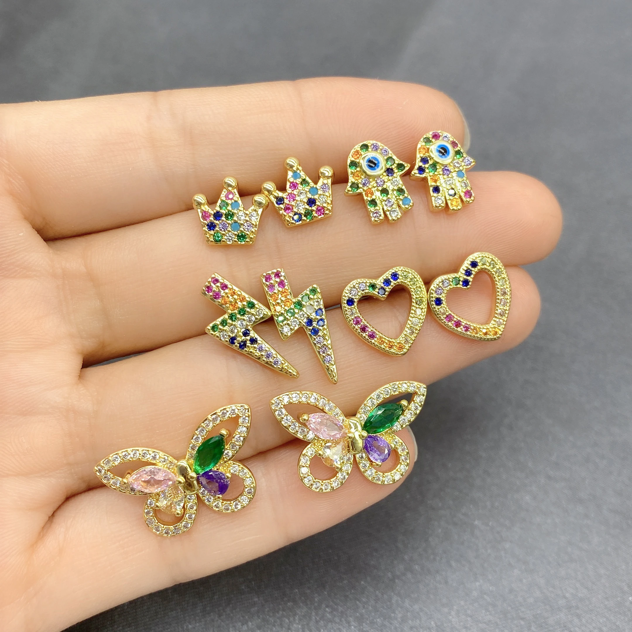 5Pairs/Lot Ladies Style Color Zircon Simple Heart Butterfly Lightning Hand Crown Stud Earrings
5Pairs/Lot Ladies Style Color Zircon Simple Heart Butterfly Lightning Hand Crown Stud Earrings