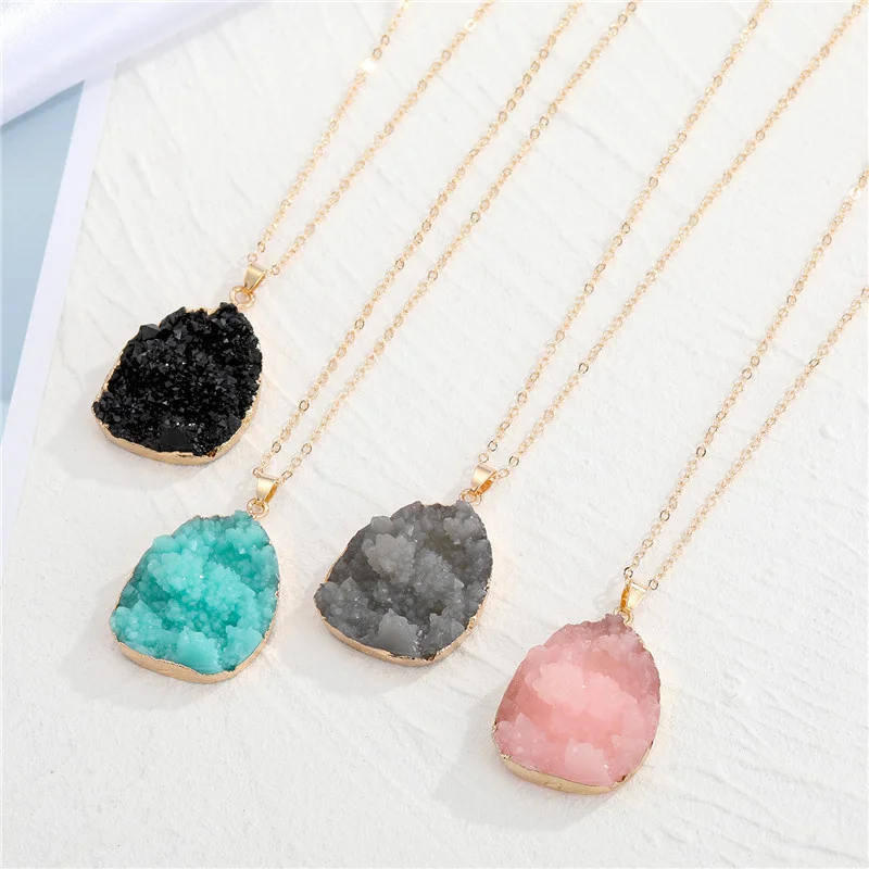 2021 New Design Vintage Pink Grey Pendant Necklaces Fake Stone Quartz Geode Necklace Women Jewelry Statement N52 Drop Shipping
2021 New Design Vintage Pink Grey Pendant Necklaces Fake Stone Quartz Geode Necklace Women Jewelry Statement N52 Drop Shipping