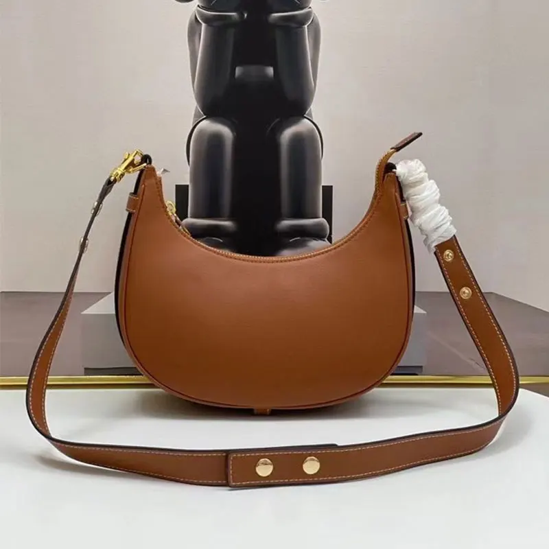 New retro contrast color leather large capacity underarm bag lady crescent bag adjustable fashion messenger shoulder bag
New retro contrast color leather large capacity underarm bag lady crescent bag adjustable fashion messenger shoulder bag