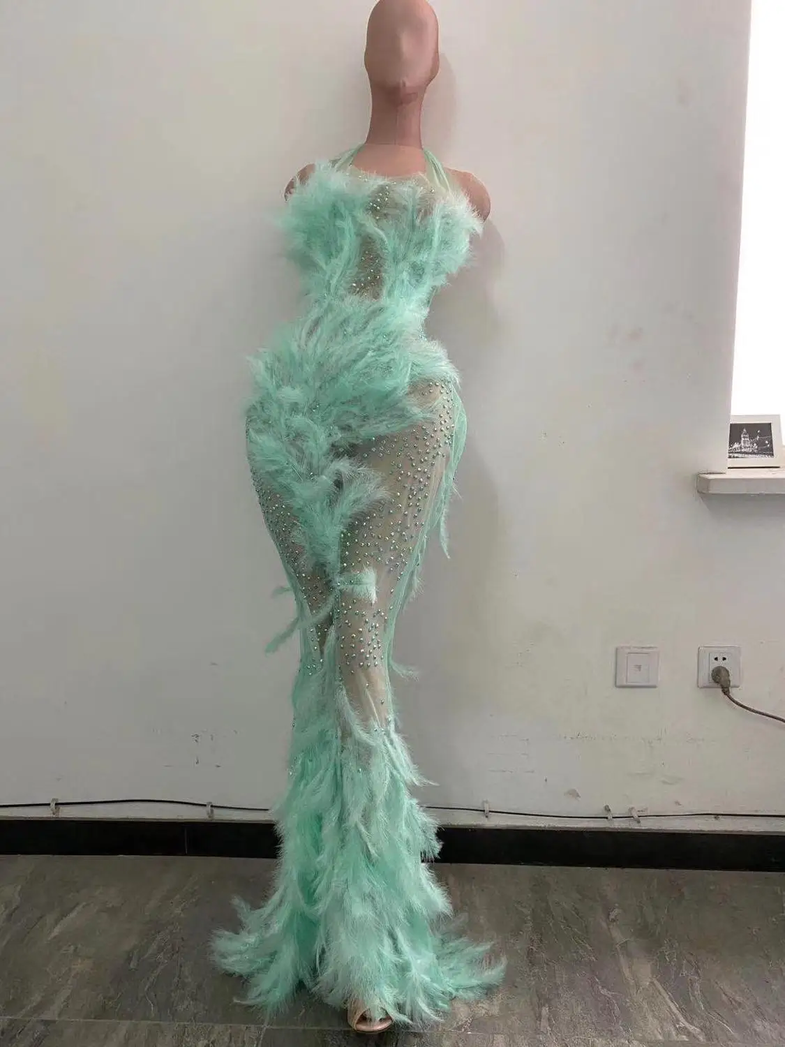 2020 New Arrival Women green Diamonds halter sleeveless Vestidos Celebrity evening party bodycon bandage dress dropshipping
2020 New Arrival Women green Diamonds halter sleeveless Vestidos Celebrity evening party bodycon bandage dress dropshipping