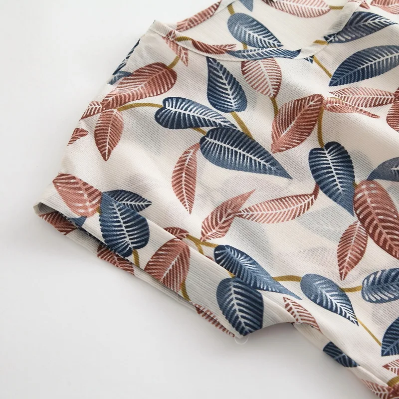 Nice Summer Blouses Women Tops Korean Blusas Mujer OL Print Bat Short Sleeve Chiffon Shirt Casual Plus Size Shirt Fashion Tunic 
Nice Summer Blouses Women Tops Korean Blusas Mujer OL Print Bat Short Sleeve Chiffon Shirt Casual Plus Size Shirt Fashion Tunic