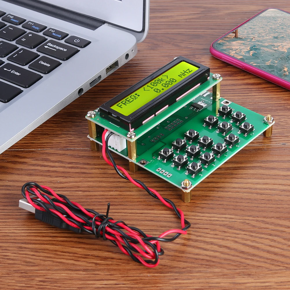 ADF4351 Digital LCD Display RF Signal Source VFO Variable-Frequency Oscillator Signal Generator 35MHz to 4000MHz USB DIY Tools
ADF4351 Digital LCD Display RF Signal Source VFO Variable-Frequency Oscillator Signal Generator 35MHz to 4000MHz USB DIY Tools